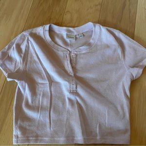 aritzia light pink thermal crop top